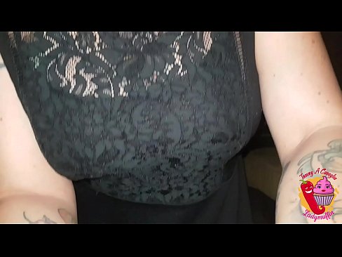 ❤️ Šuchtavá nevlastná sestra mu dáva orál a španielčinu ❌ Porno na nás ❤