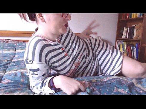 ❤️ Vezmi si tohto veľkého čierneho vtáka do úst, malá otrokyňa ❌ Porno na nás ❤