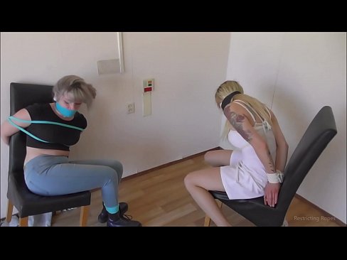 ❤️ Závislá / zviazaná a s roubíkom / dievča v núdzi ❌ Porno na nás ❤