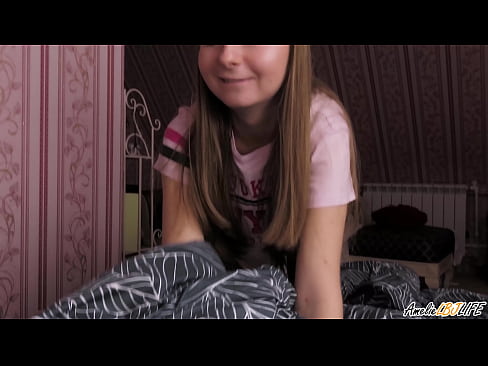 ❤️ Blondínka hlboko vysaje svoju BFF a dostane semeno do úst ❌ Porno na nás ❤